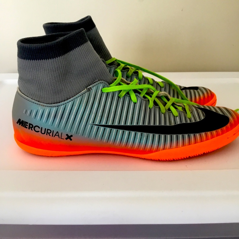 Nike Mercurial X CR7 women’s soccer size8.5